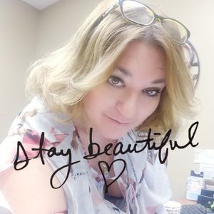 Meet your Posher, Aimee kay